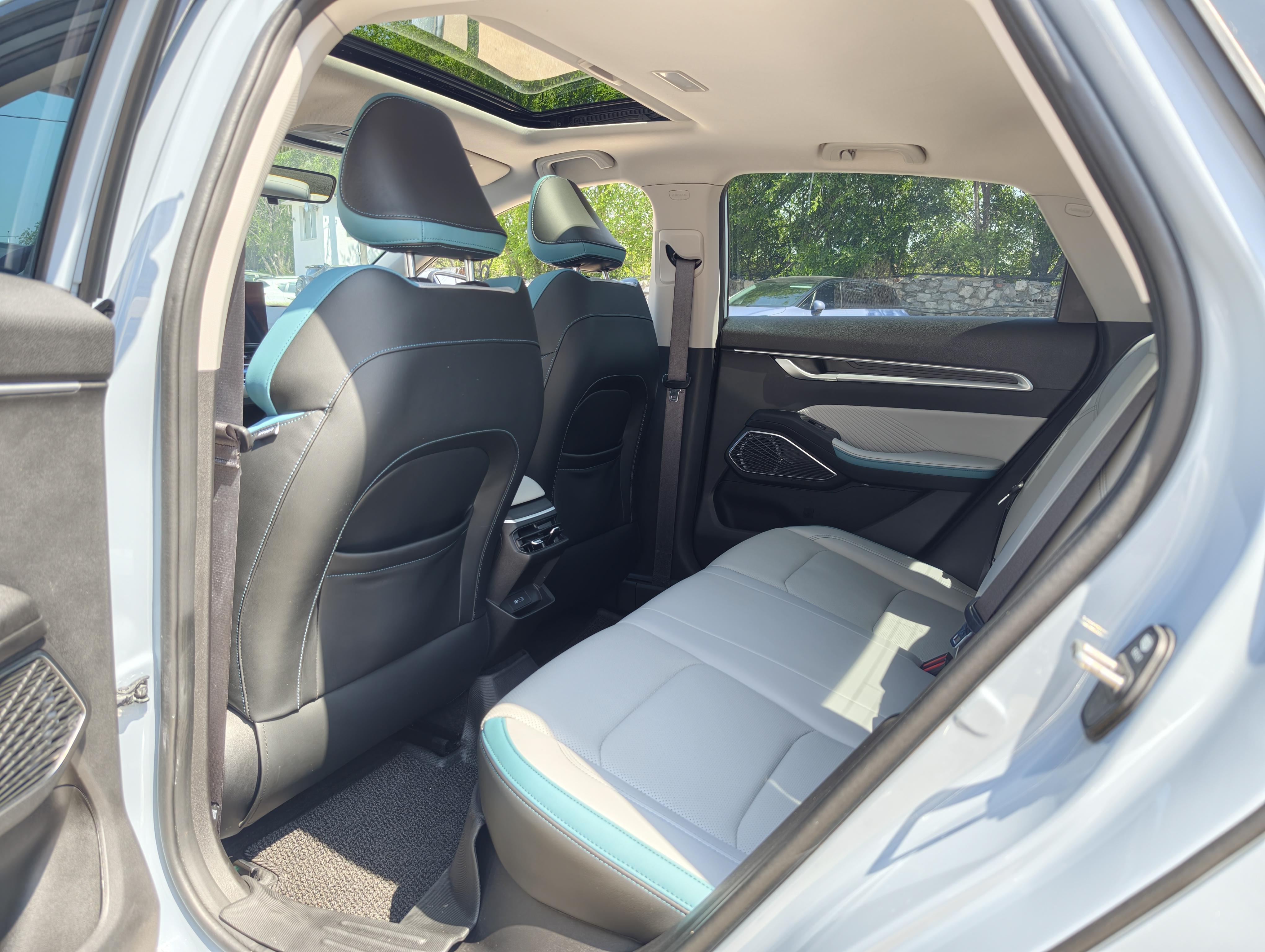 Geely Emgrand 2023 thumb 7