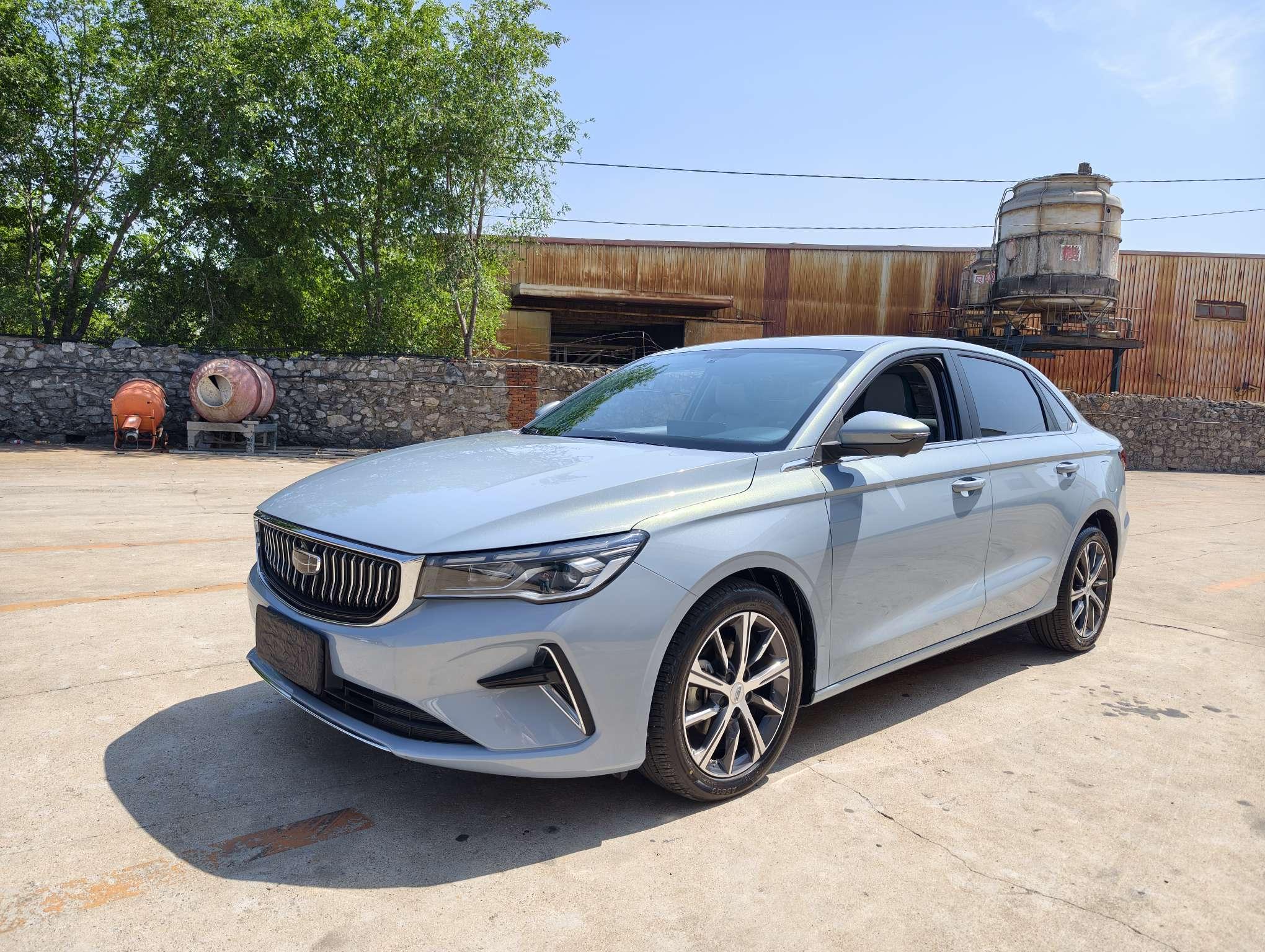 Geely Emgrand 2023 thumb 11