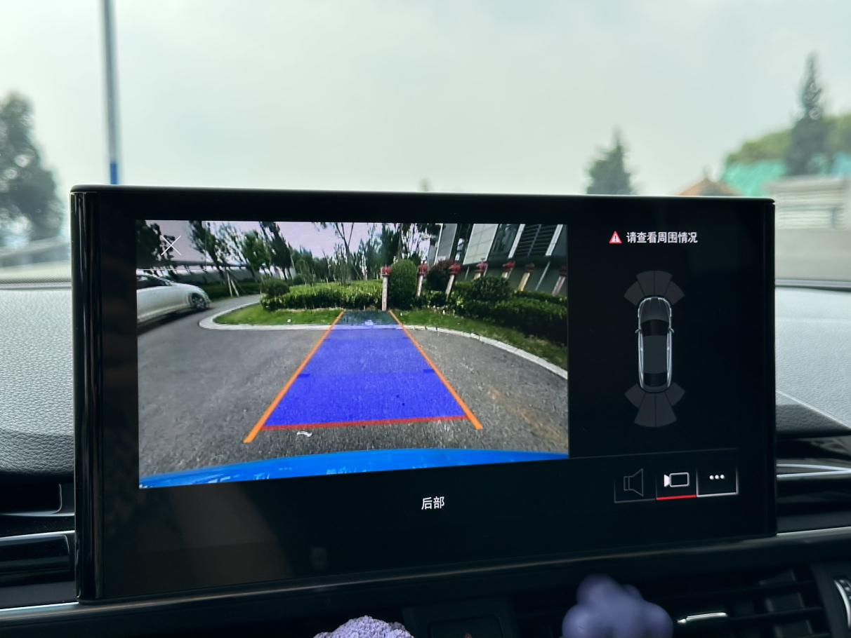 Audi A5 2022 thumb 6