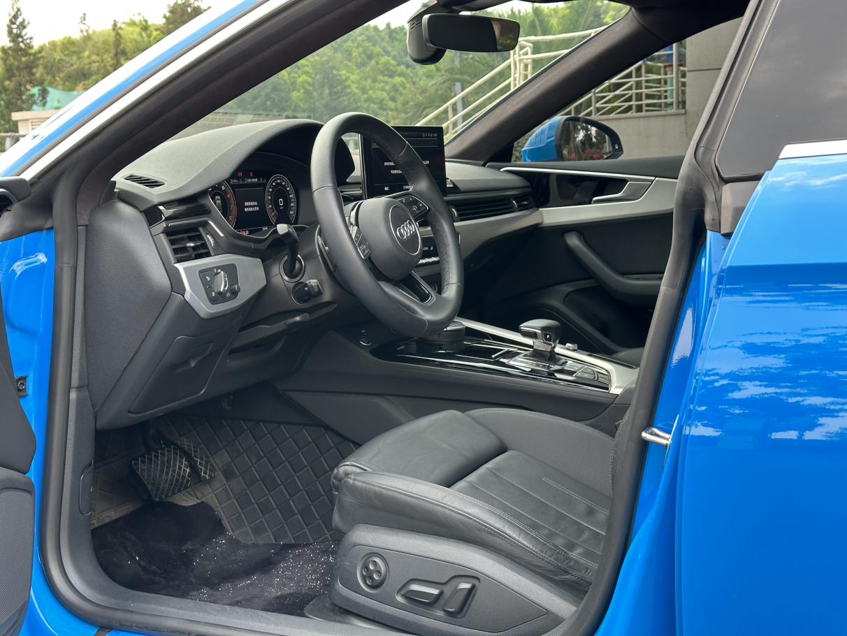Audi A5 2022 thumb 10
