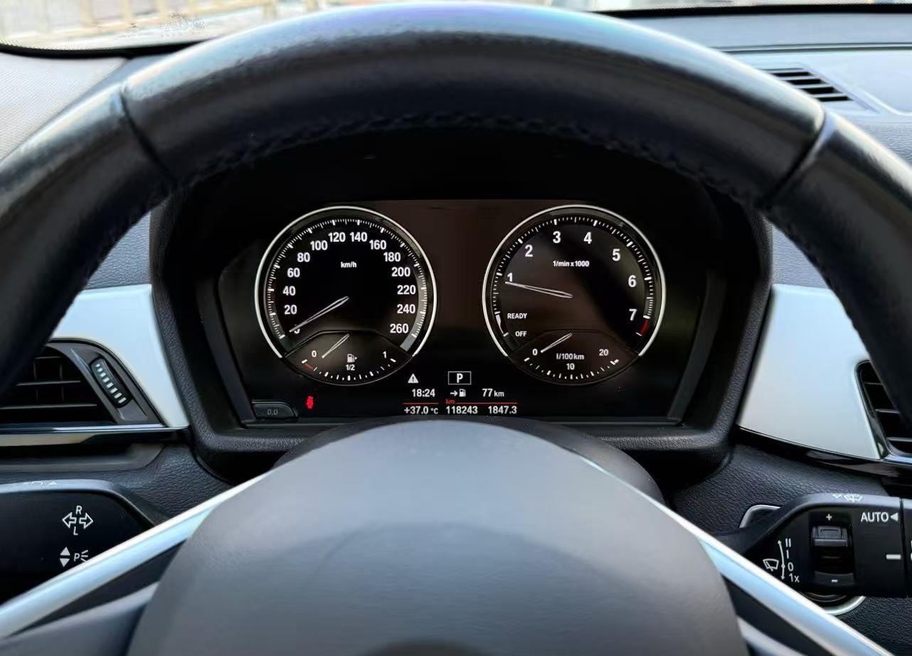 BMW X1 2019 thumb 4