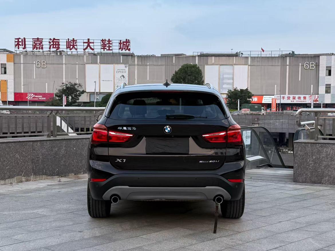 BMW X1 2019 thumb 12