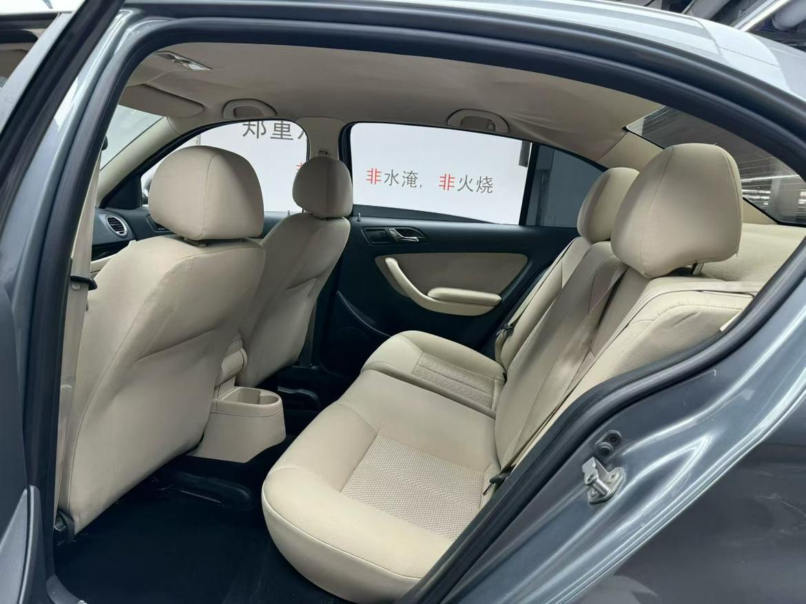 Volkswagen Lavida XR 2013 thumb 7