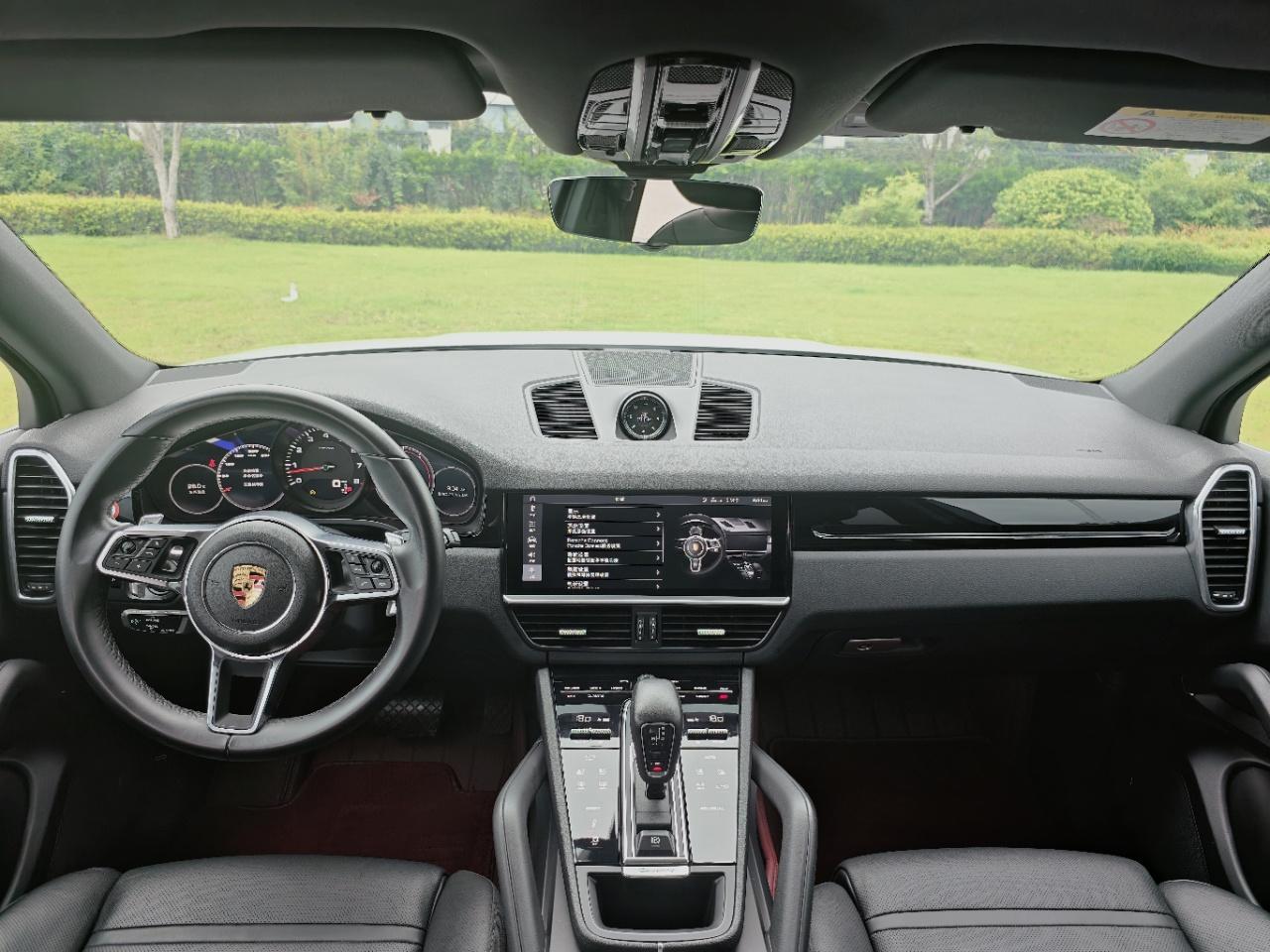 Porsche Cayenne 2019 thumb 9