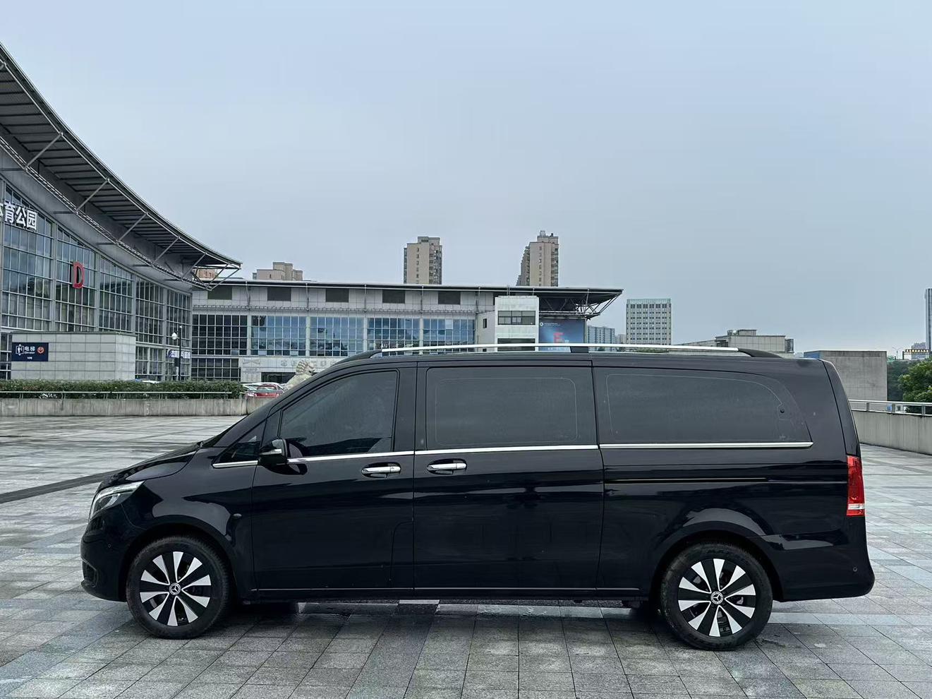 Mercedes-Benz Wei Ting 2023 thumb 2