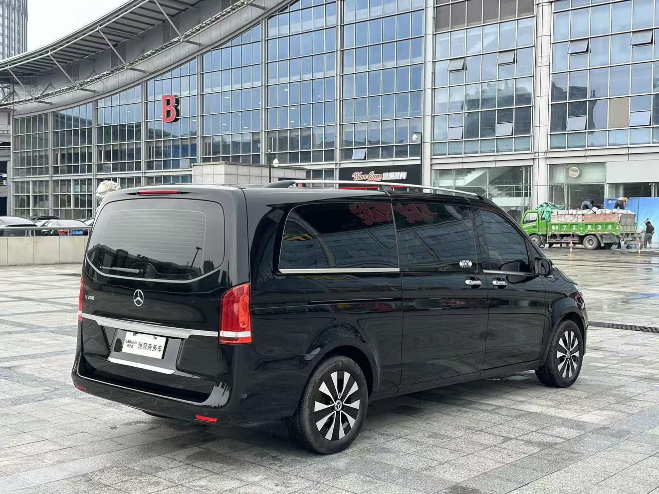 Mercedes-Benz Wei Ting 2023 thumb 5