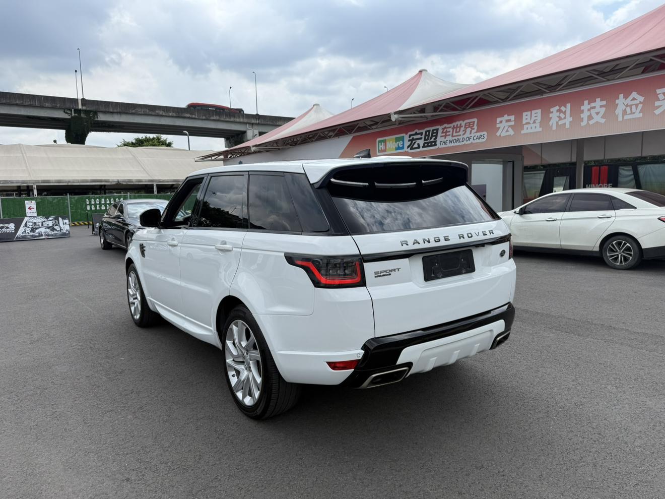 Land Rover Range Rover Sport 2018 thumb 2