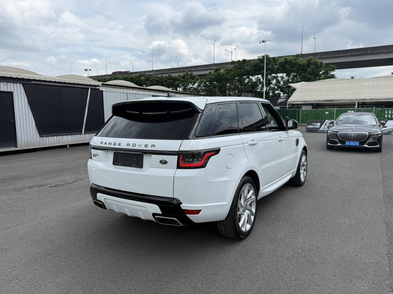 Land Rover Range Rover Sport 2018 thumb 4
