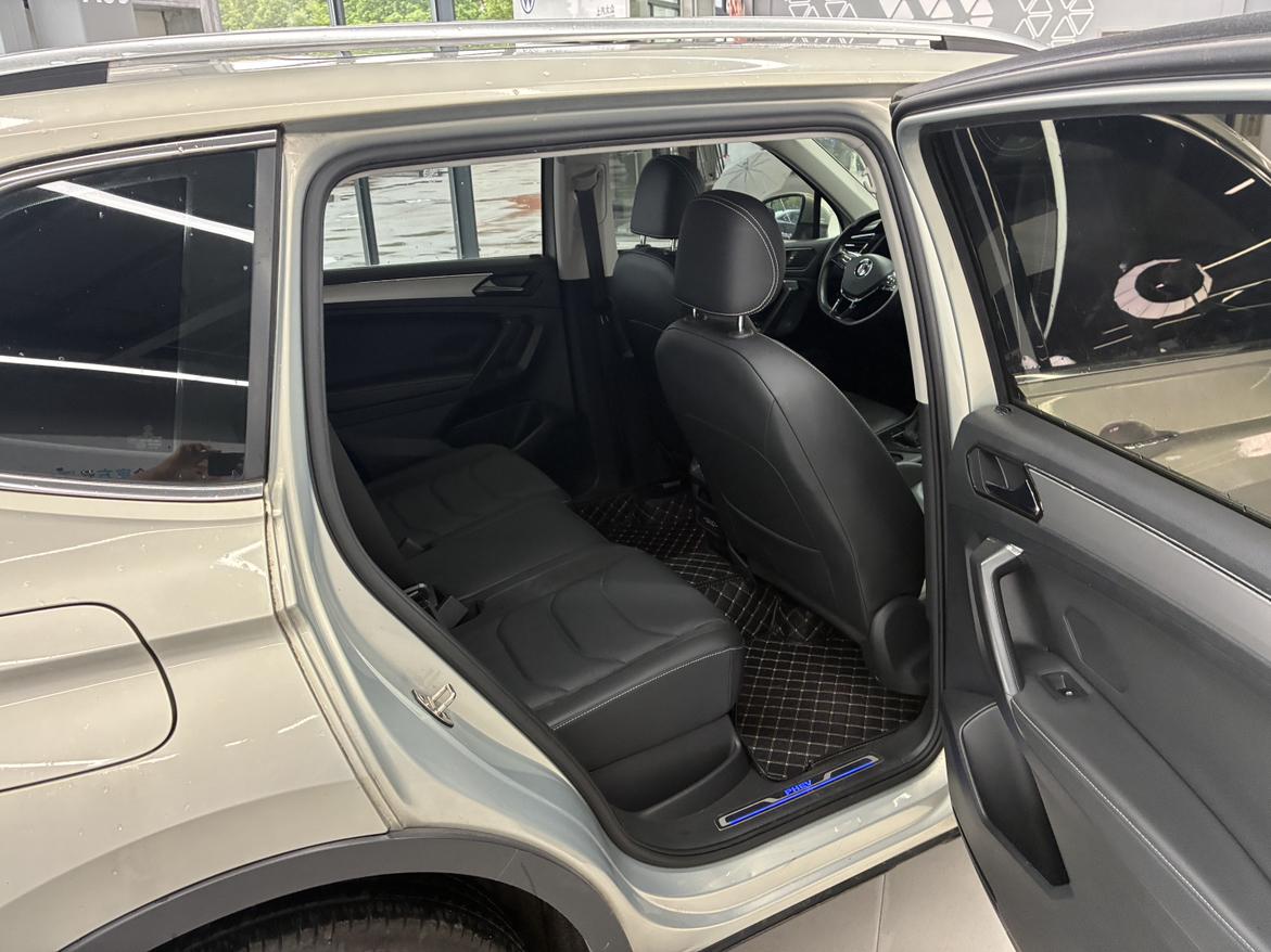 Volkswagen Tiguan 2020 thumb 8