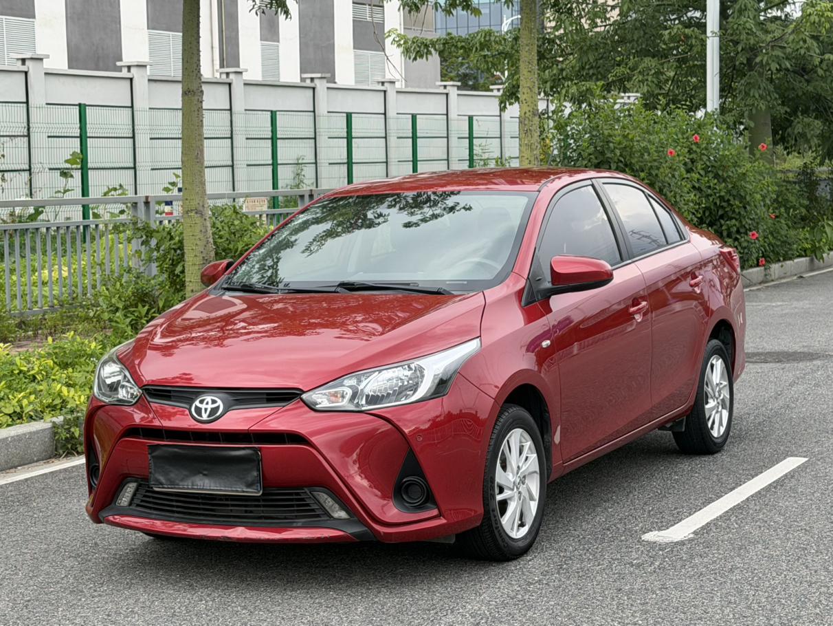 Toyota Yaris 2017 thumb 8