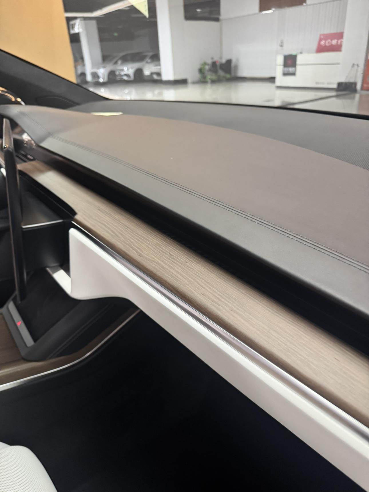 Tesla Model X 2023 thumb 5