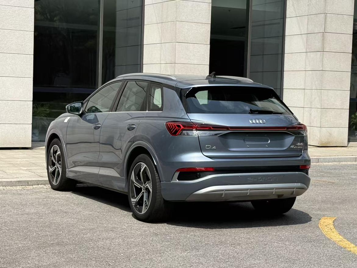 Audi Q4 e-tron 2023 thumb 3