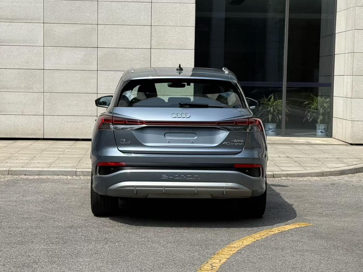 Audi Q4 e-tron 2023 thumb 4