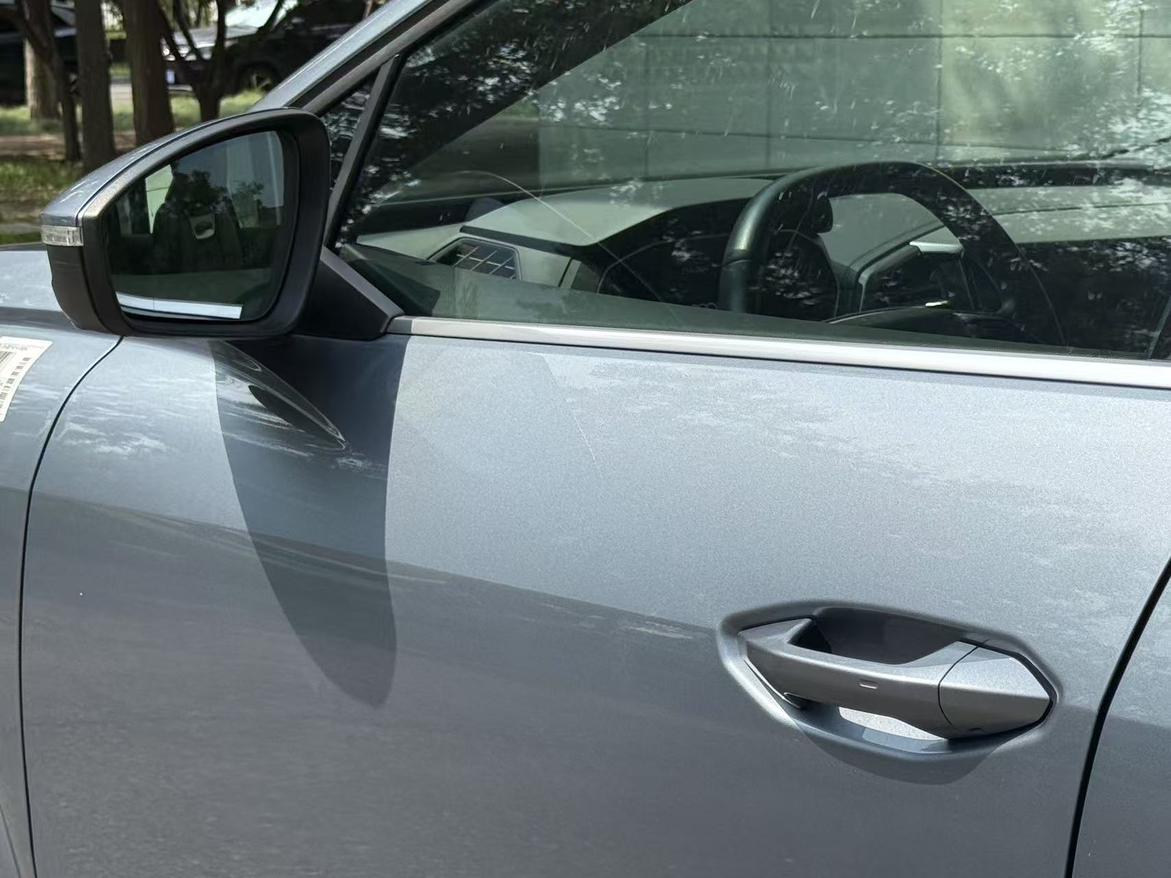 Audi Q4 e-tron 2023 thumb 8