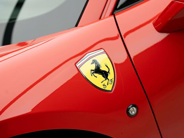Ferrari F8 2019 thumb 3