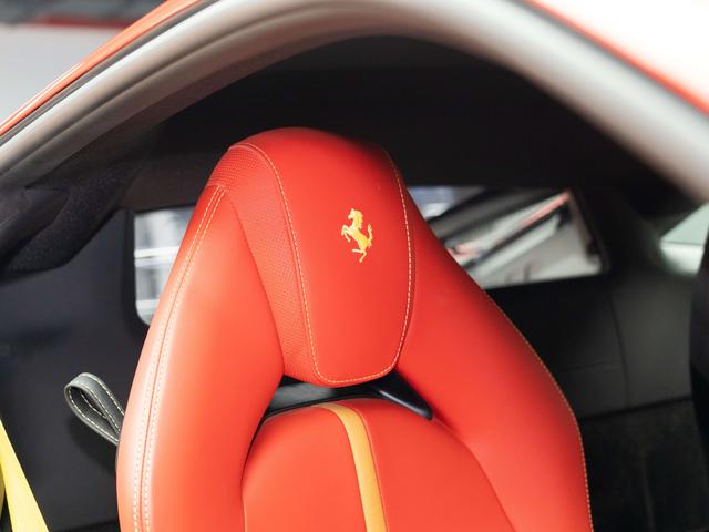 Ferrari F8 2019 thumb 9