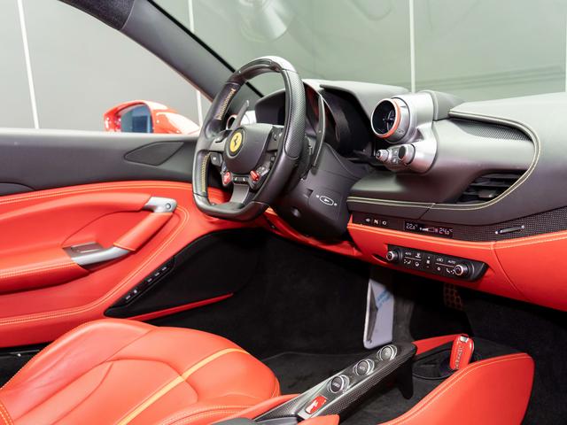 Ferrari F8 2019 thumb 11