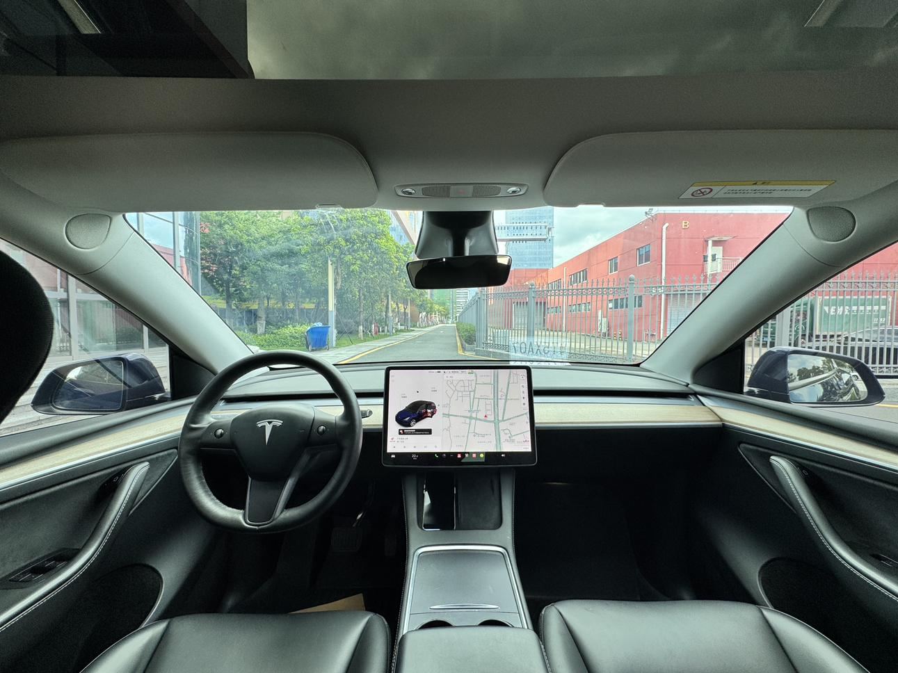 Tesla Model Y 2021 thumb 5