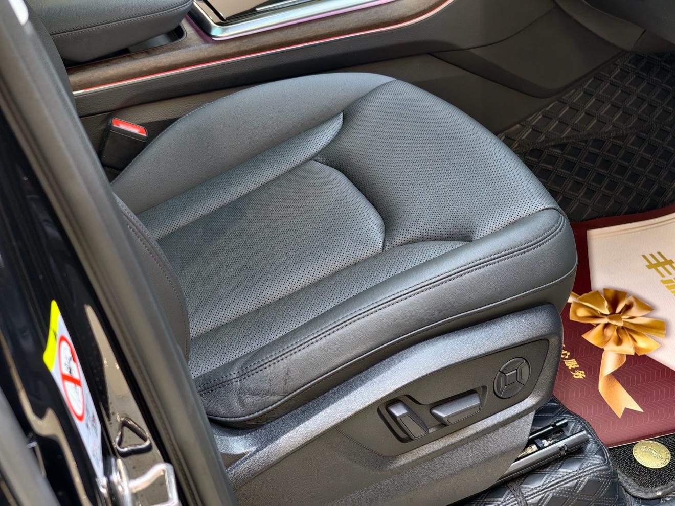Audi Q7 2021 thumb 11