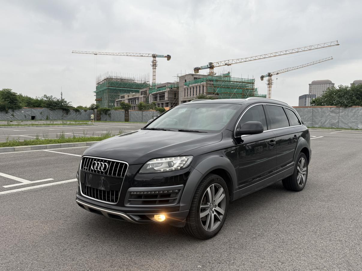 Audi Q7 2015 thumb 10