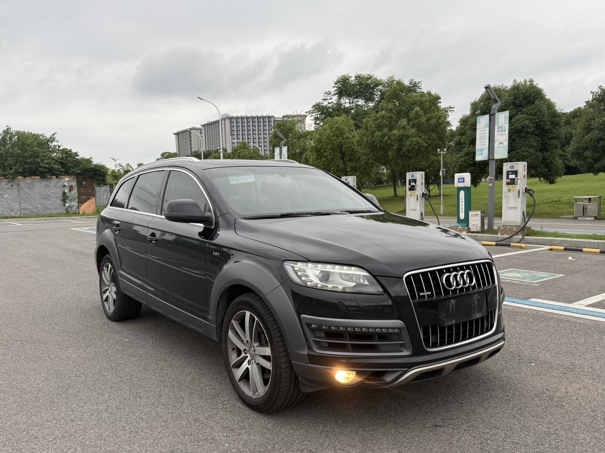 Audi Q7 2015 thumb 12