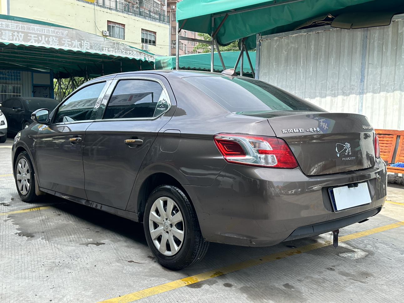 Peugeot 301 2016 thumb 3