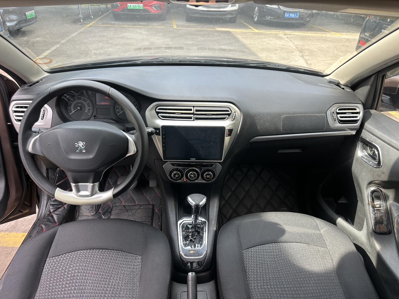 Peugeot 301 2016 thumb 11