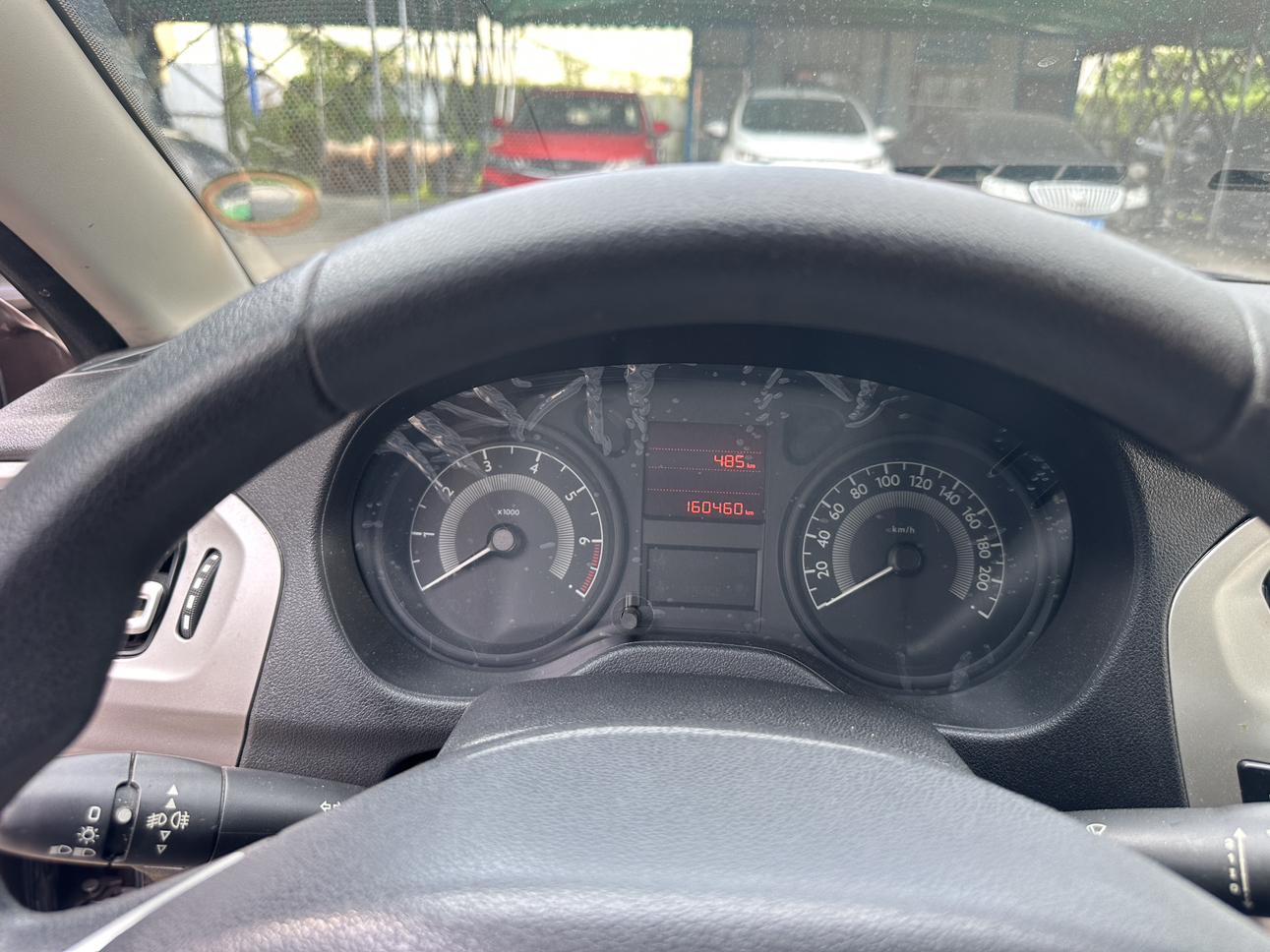 Peugeot 301 2016 thumb 12