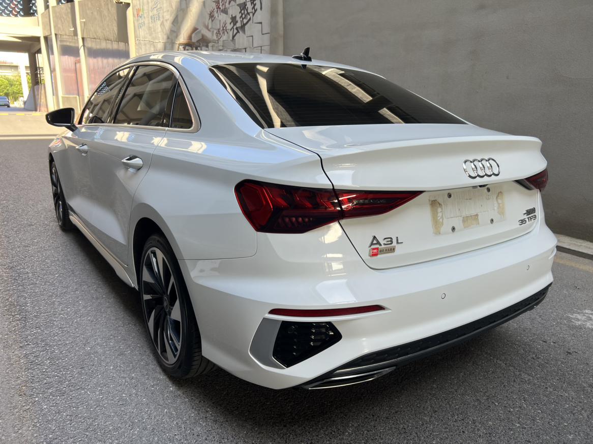 Audi A3 2023 thumb 2