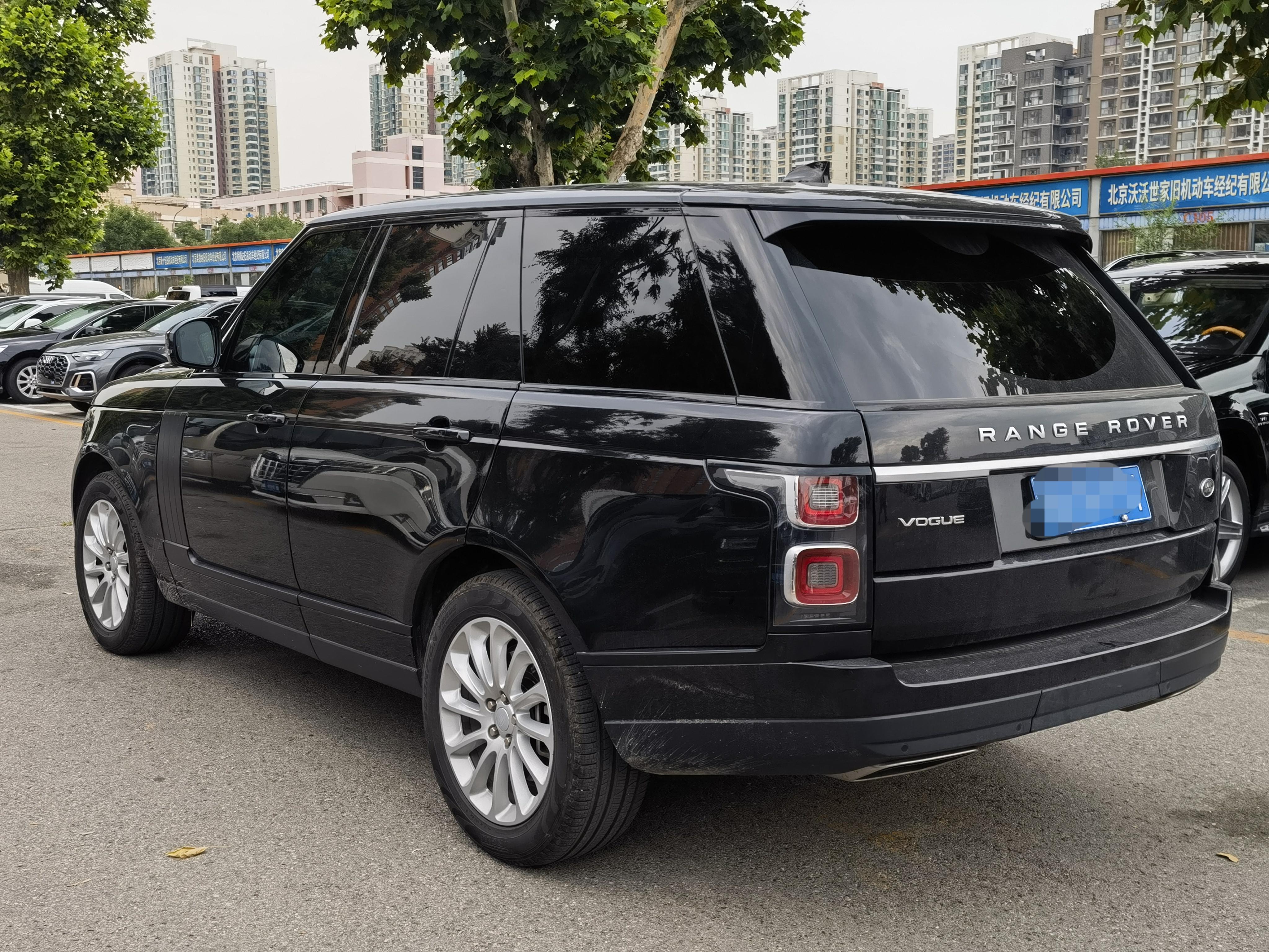Land Rover Range Rover 2020 thumb 2
