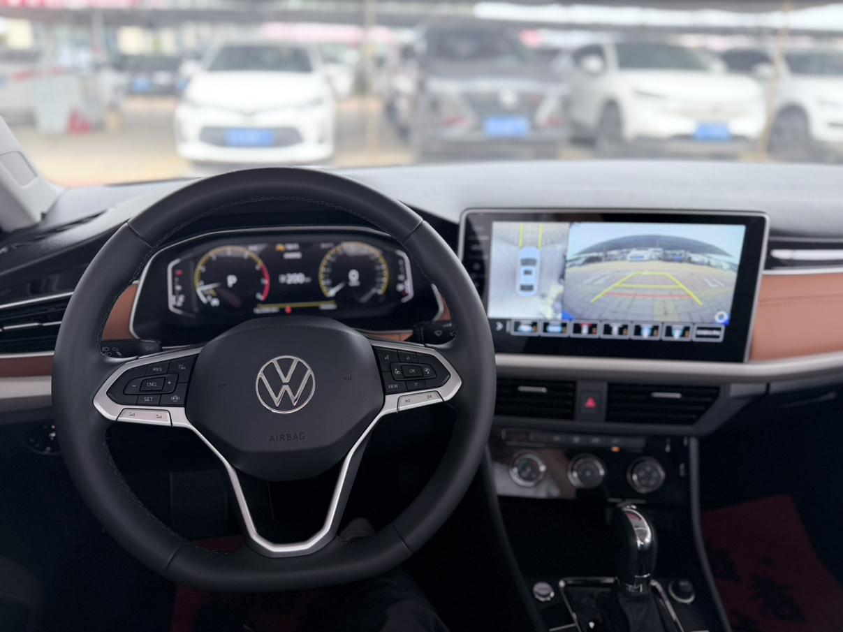 Volkswagen Bora 2023 thumb 5