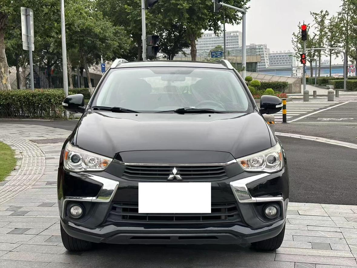 Mitsubishi ASX 2016 thumb 10