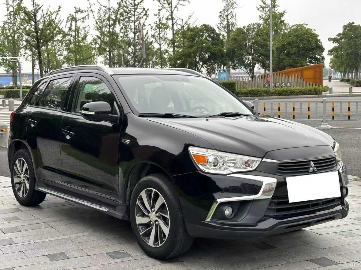 Mitsubishi ASX 2016 thumb 11