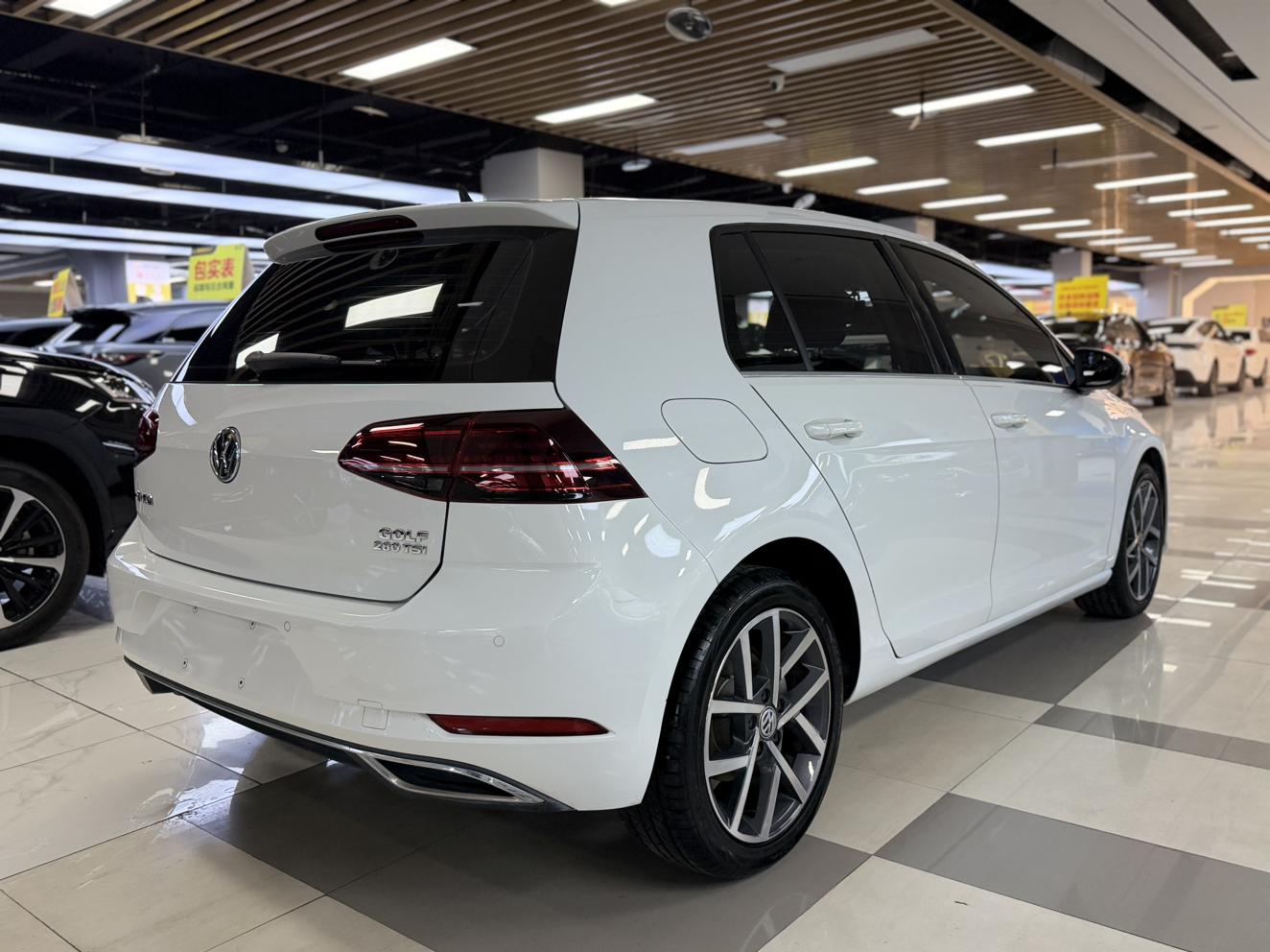 Volkswagen Golf Sportsvan 2020 thumb 4
