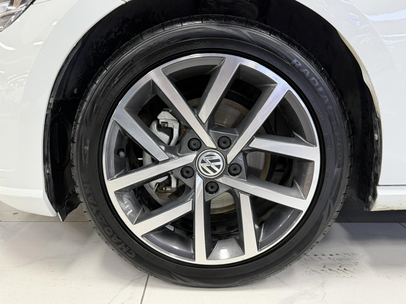 Volkswagen Golf Sportsvan 2020 thumb 6