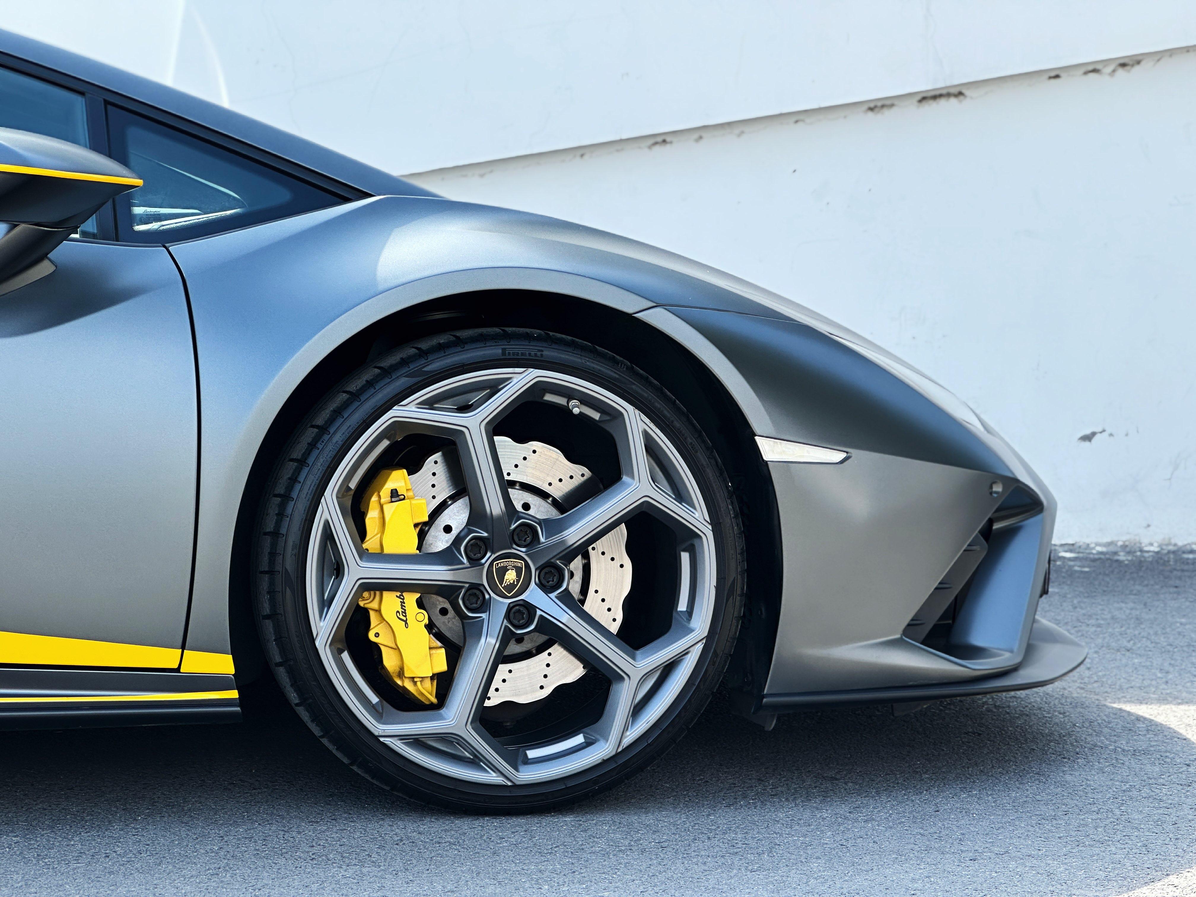 Lamborghini Huracán 2020 thumb 8