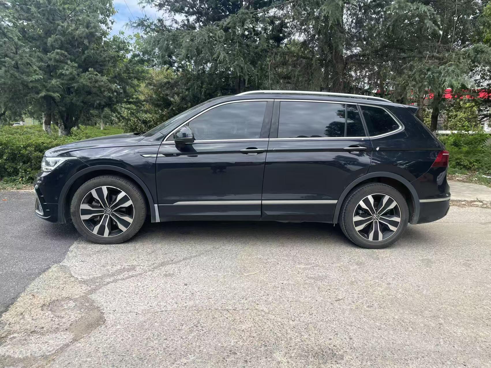 Volkswagen Tiguan 2022 thumb 2