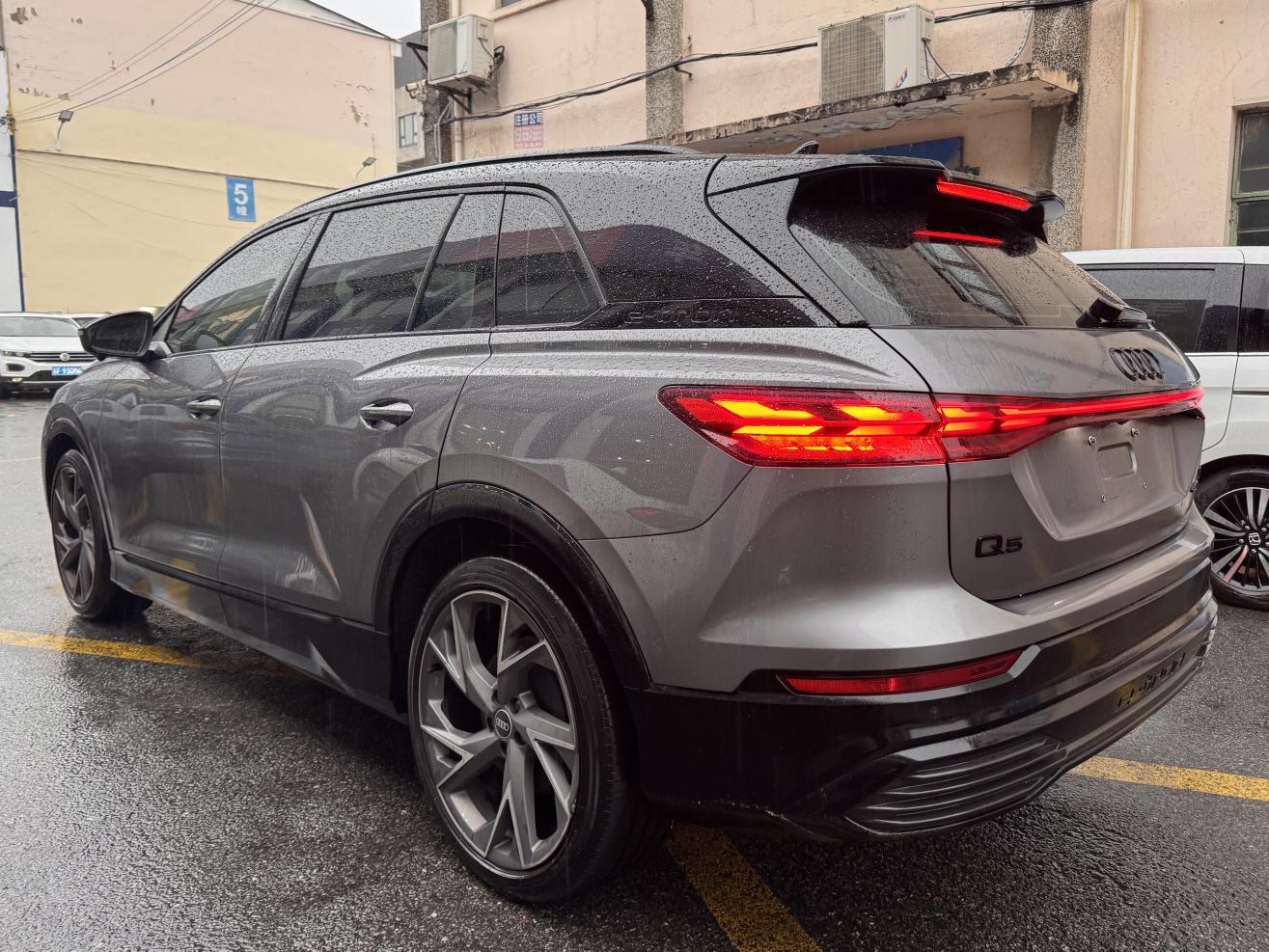Audi Q5 2022 thumb 11