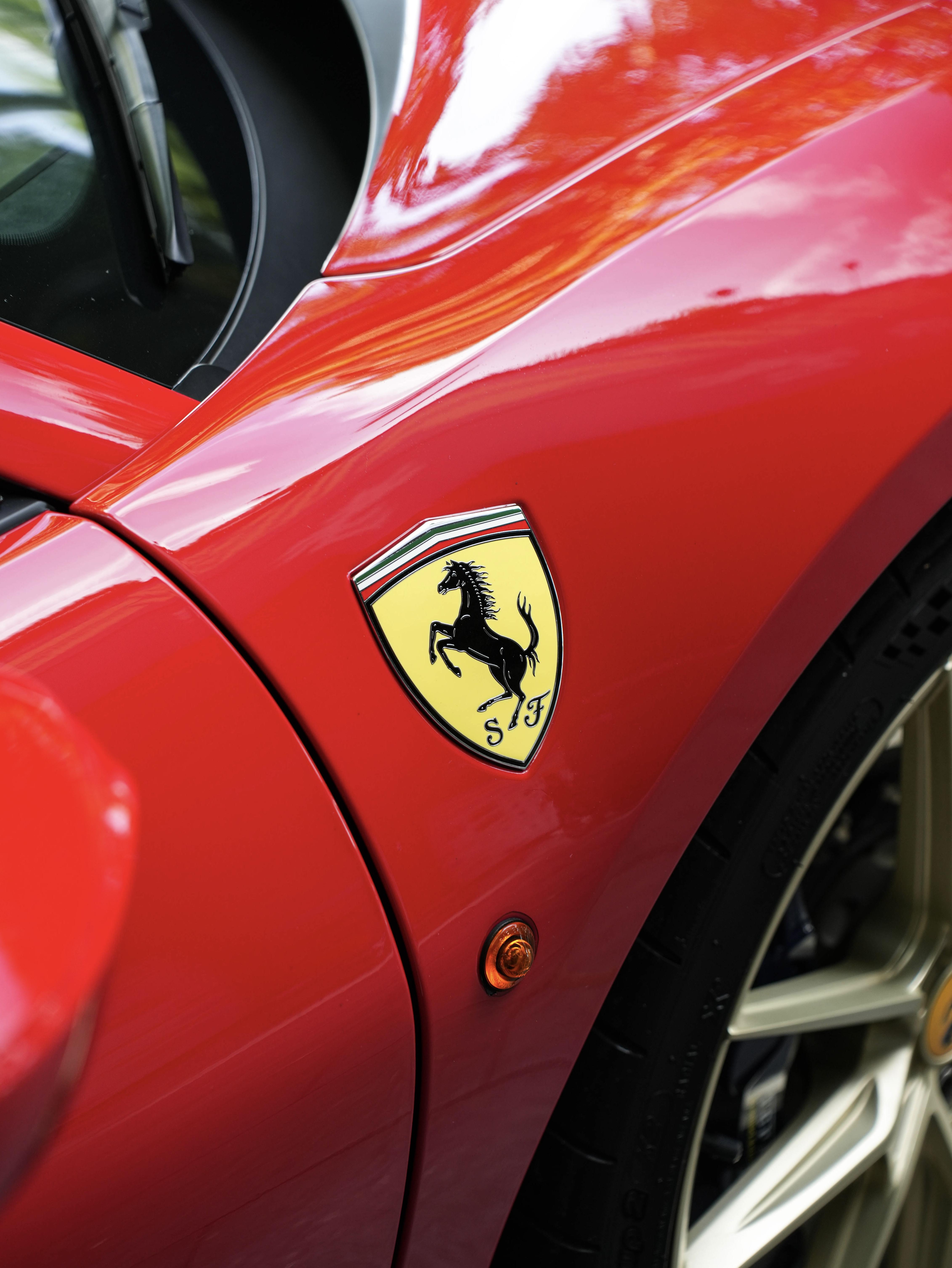 Ferrari 488 2019 thumb 10