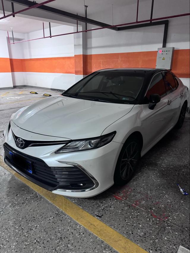 Toyota Camry 2023 thumb 8