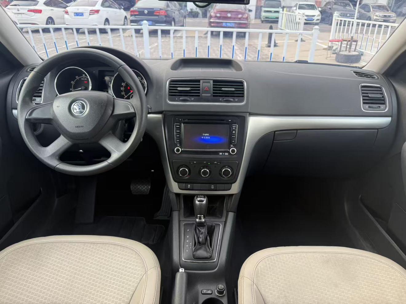Skoda Yeti 2014 thumb 4
