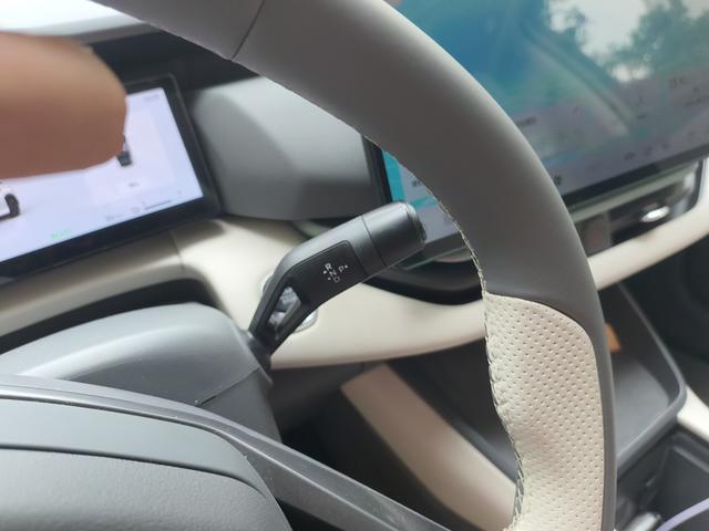Lynk & Co 06 EM-P 2024 thumb 12