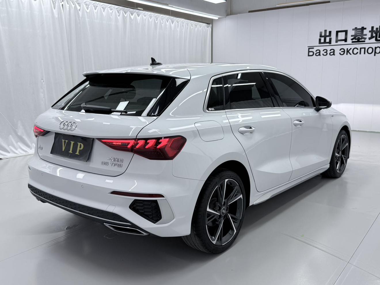 Audi A3 2023 thumb 4