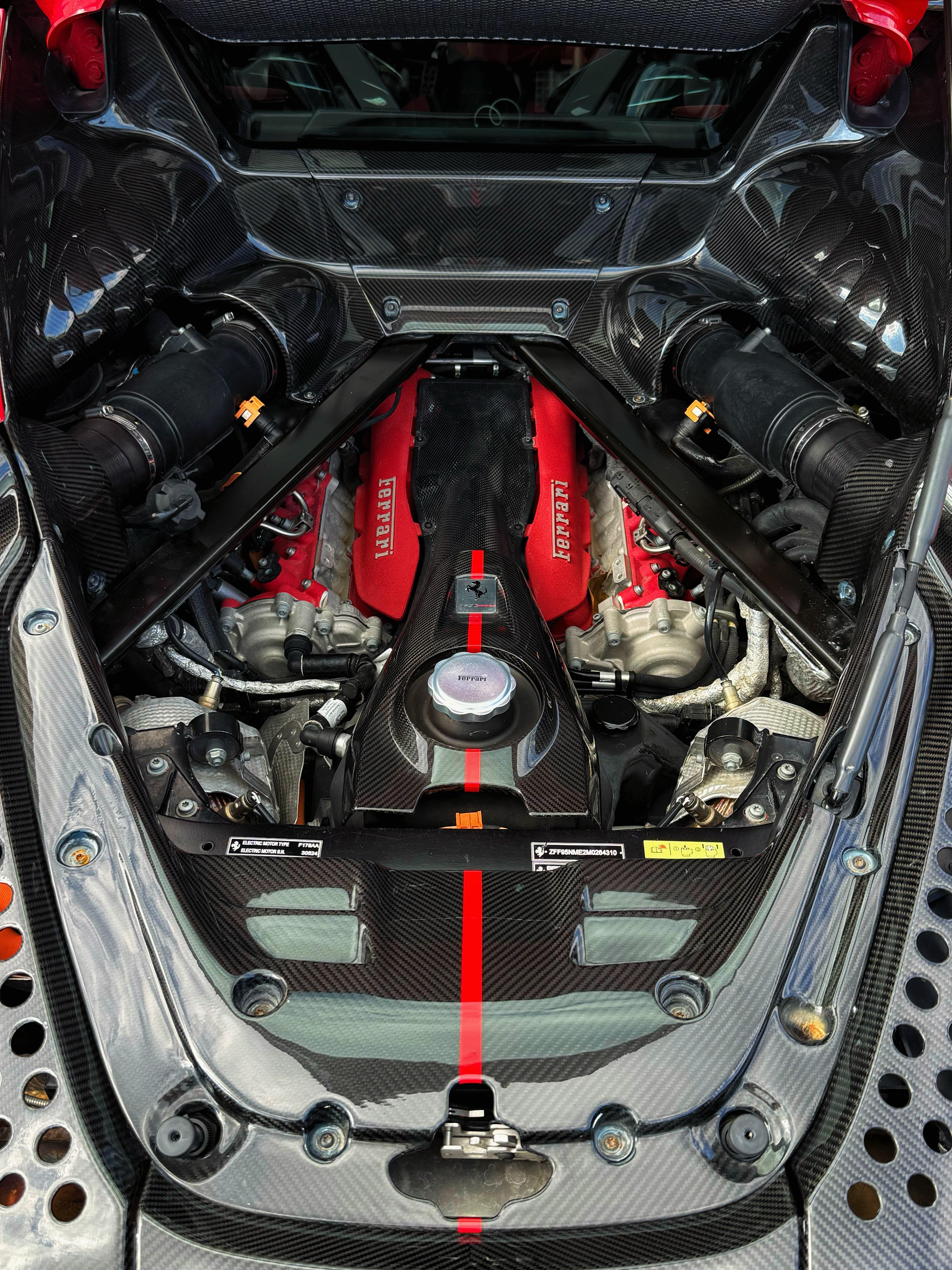 Ferrari SF90 2020 thumb 4