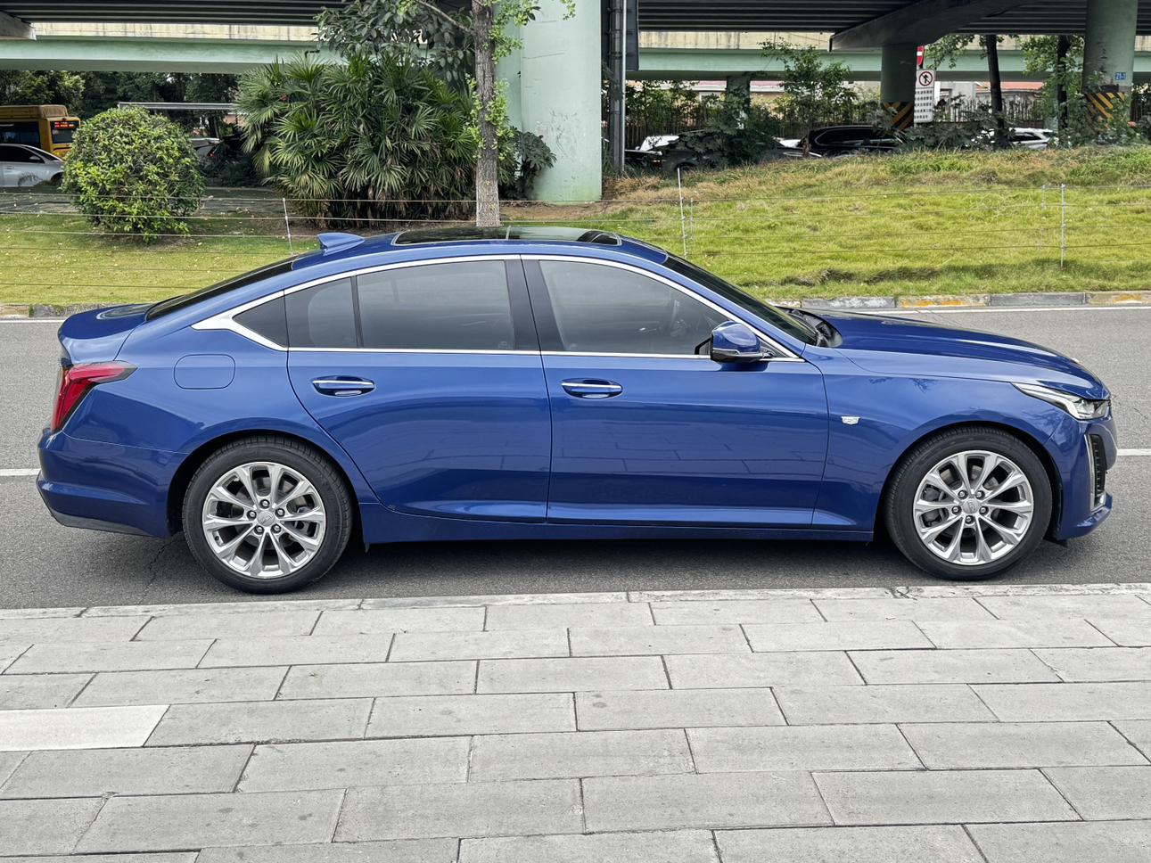 Cadillac CT5 2022 thumb 6