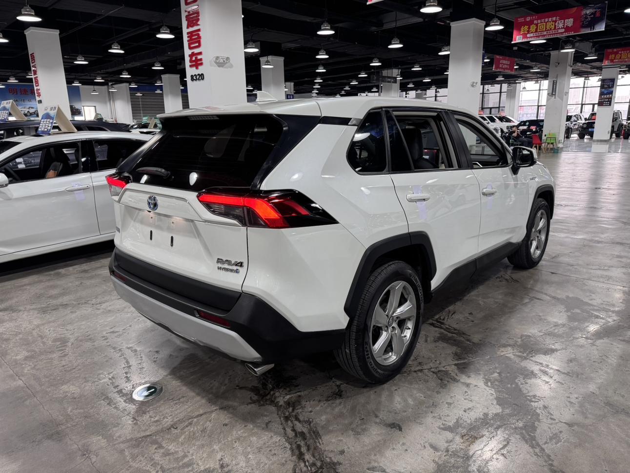 Toyota RAV4 2020 thumb 4