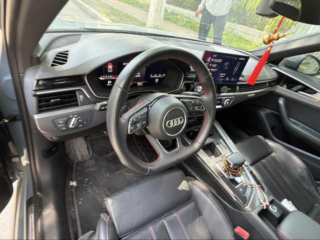 Audi A4 2022 thumb 9
