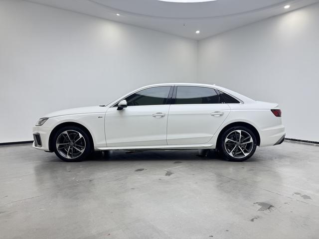 Audi A4 2020 thumb 2