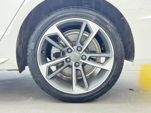 Audi A4 2020 thumb 7