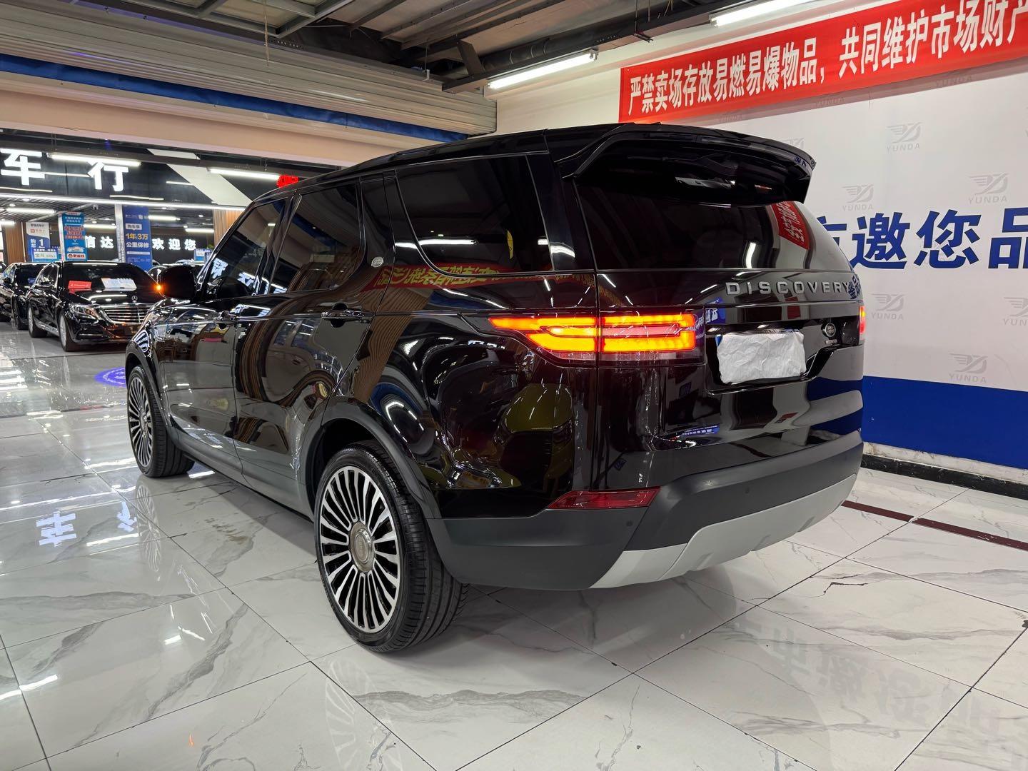 Land Rover Discovery 2017 thumb 2
